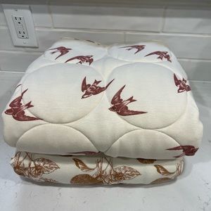 Kate Quinn Mauve Sparrow quilt NWT